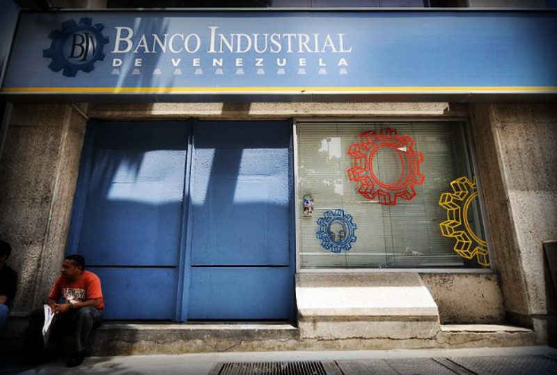 banco-industrial1-2