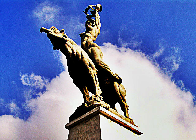 Estatua de la Reina Maria Lionza - Estado Yaracuy