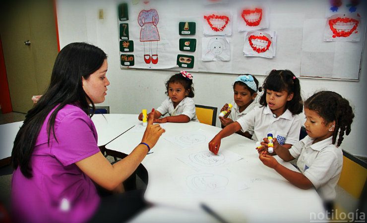 Docentes venezolanos